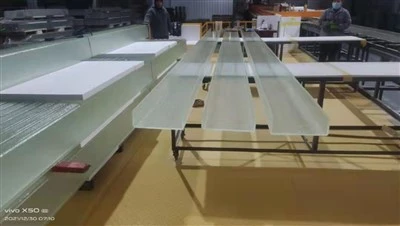 Foaie de sticlă cu fier scăzut în formă de U de 7 mm pentru construcții